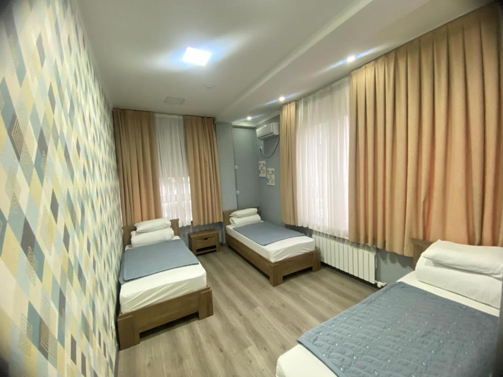 Inter Hotel Bichkek Extérieur photo